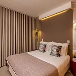 아파트 Modern & Cozy Apartment, By The *
