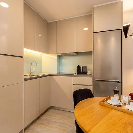 Modern & Cozy Apartment, By The