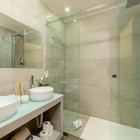 Modern & Cozy Apartment, By The 公寓 加亚新城