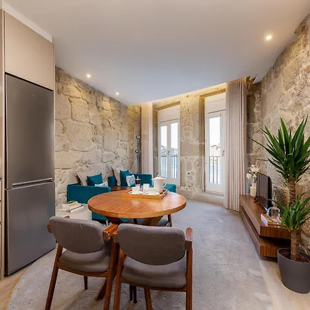 Modern & Cozy Apartment, By The