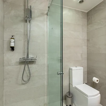 Modern & Cozy Apartment, By The *