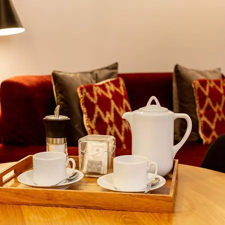 شقة Modern & Cozy Apartment, By The