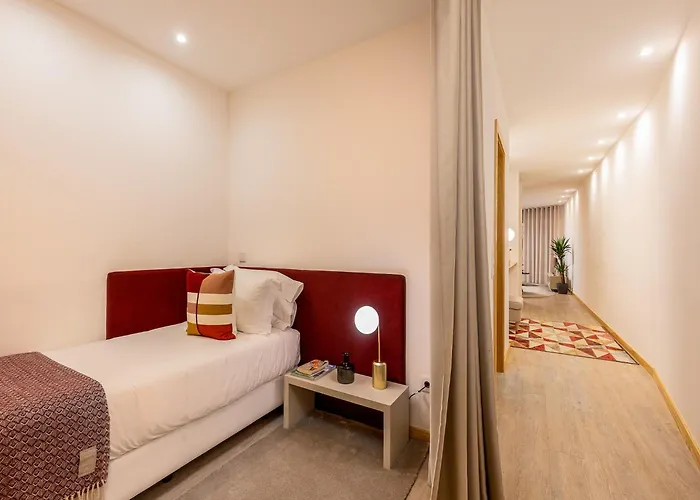 Modern & Cozy Apartment, By The וילה נובה דה גאיה