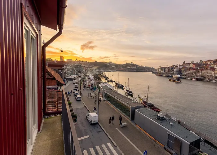 Modern & Cozy Apartment, By The דירה וילה נובה דה גאיה