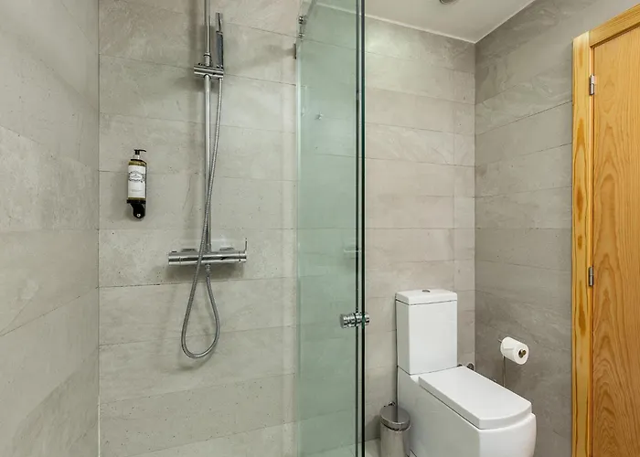 Modern & Cozy Apartment, By The *